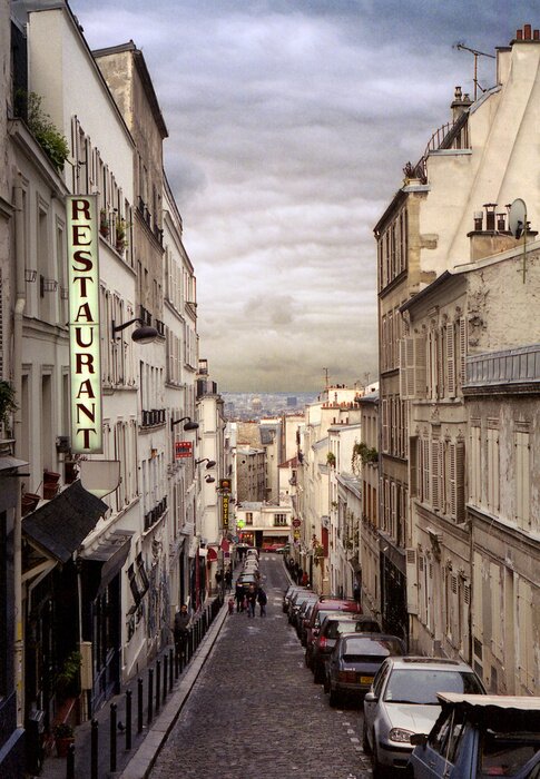 Papier peint  Ruelle vue sur la ville