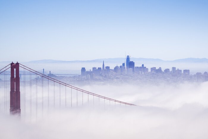 Papier peint  San Francisco Golden Gate sous le brouillard