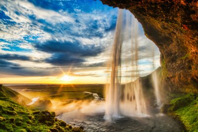 Papier peint  Seljalandfoss waterfall at sunset in HDR, Iceland