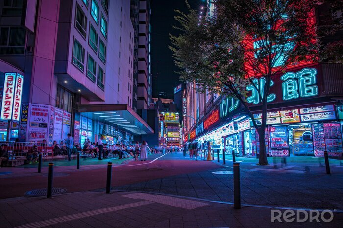 Papier peint  Signes colorés la nuit à Tokyo