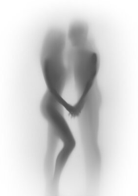 Papier peint  Silhouette intime des amants derrière une lumière diffuse