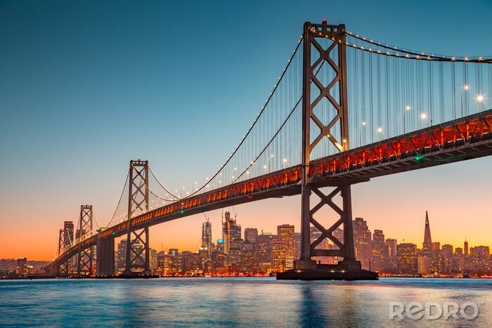Papier peint  Skyline de San Francisco avec Oakland Bay Bridge au coucher du soleil, Californie, USA