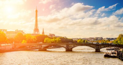 Papier peint  Soleil à Paris, la Tour Eiffel