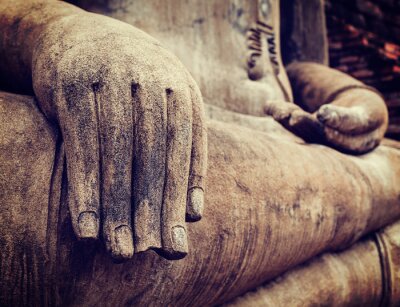 Statue de Bouddha main près les détails
