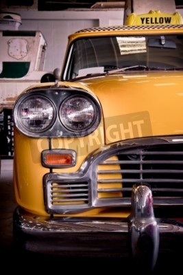 Papier peint  Taxi rétro dans un atelier de réparation