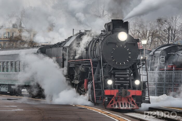 Papier peint  Train à vapeur noir en automne