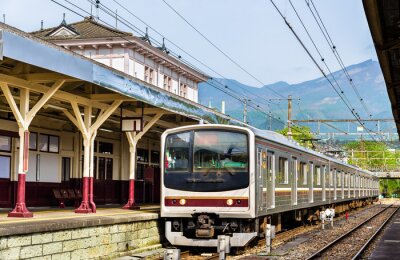 Train local à la gare de Nikko - Japon