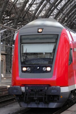 Papier peint  Train moderne rouge en gare