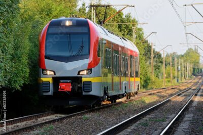 Papier peint  Train moderne sur rails