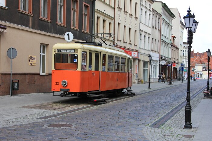 Papier peint  Tram sur la rue - Bydgoszcz