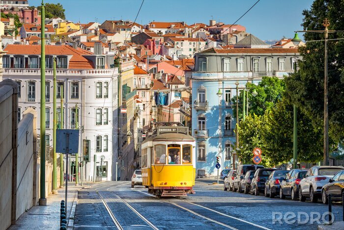 Papier peint  Tramway jaune à Lisbonne