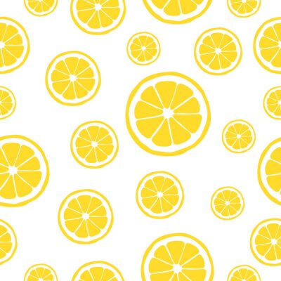 Tranches de citrons jaunes sur fond blanc