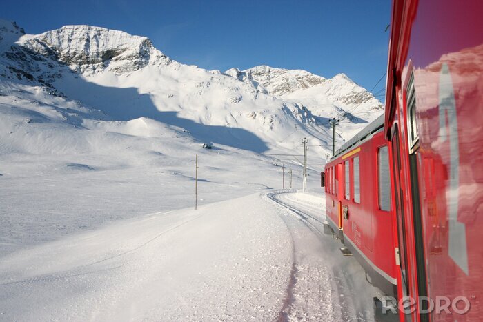 Papier peint  treno del rosso Bernina alpi svizzere en inverno
