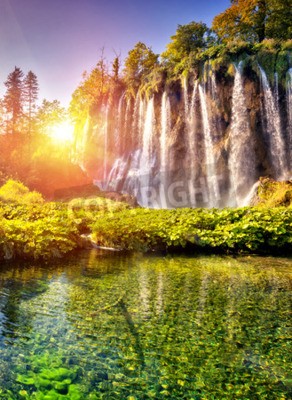 Papier peint  Tropiques avec une chute d'eau