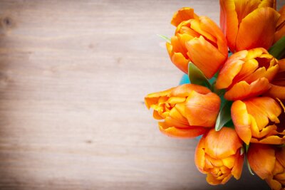 Tulipes oranges dans un bouquet