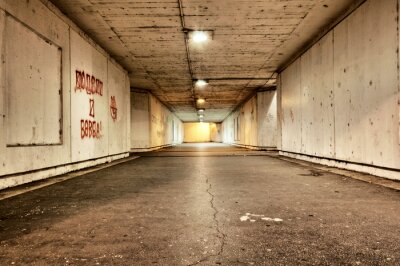 Papier peint  Tunnel abandonné périphérie urbaine