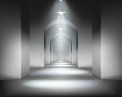 Tunnel avec des arceaux et des lampes