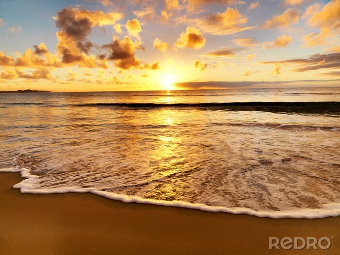 Papier peint  Un coucher de soleil romantique sur la plage