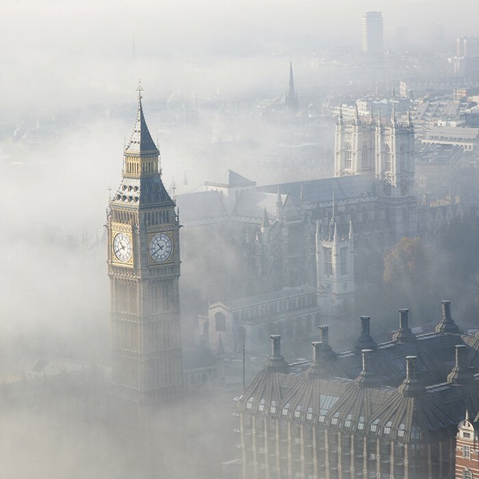 Papier peint  Un épais brouillard frappe Londres