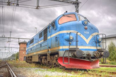 Papier peint  Un vieux train bleu en Värnamo (HDR)