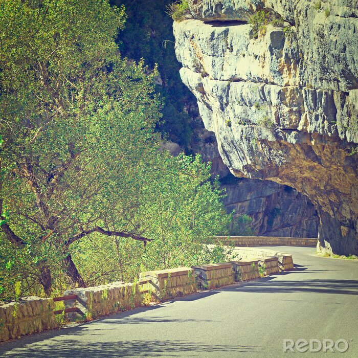 Papier peint  Un virage au-dessus d'un précipice