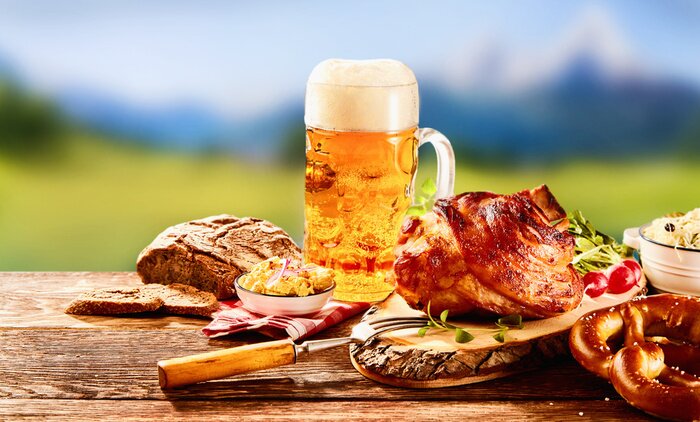 Papier peint  Une chope de bière et de la nourriture