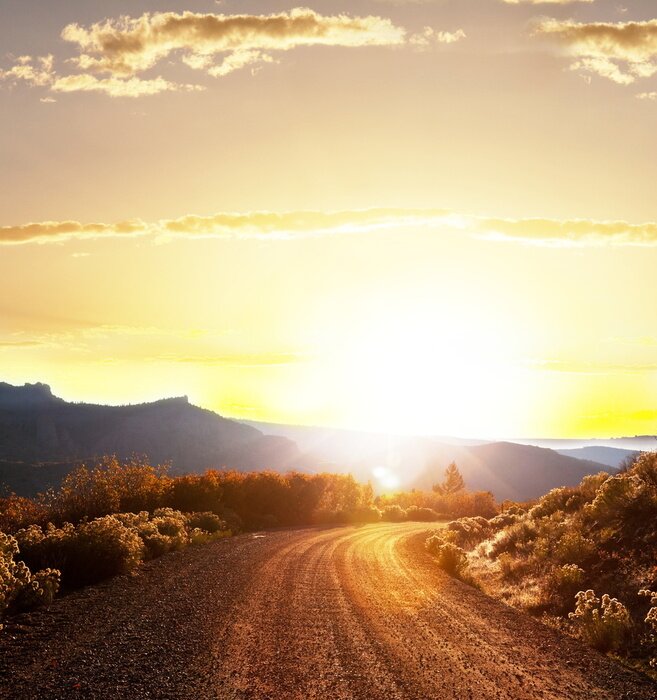 Papier peint  Une route vide et sans fin