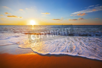 Papier peint  Vagues calmes sur la plage