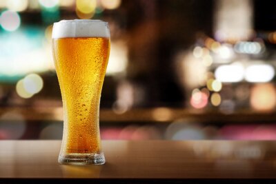 Papier peint  Verre avec de la bière fraîche