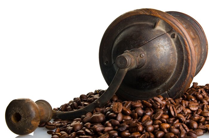 Papier peint  Vieux moulin à café avec des grains de café