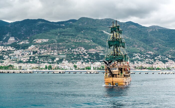 Papier peint  Voilier touristique