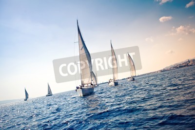 Papier peint  Voiliers blancs sur la mer