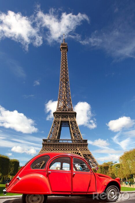 Papier peint  Voiture rouge sur fond de la Tour Eiffel