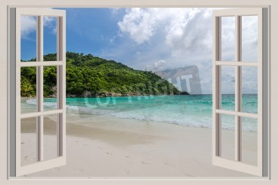 Papier peint  Vue de la fenêtre sur la plage et la mer