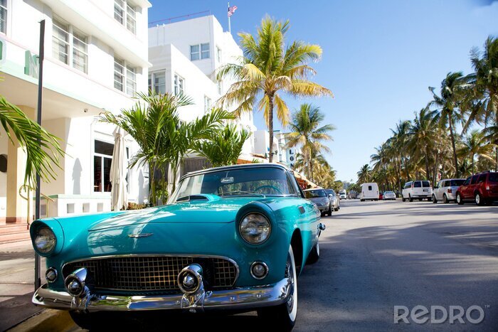 Papier peint  Vue de Ocean Drive avec une voiture de collection