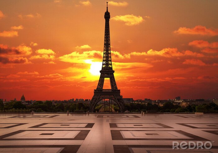 Papier peint  Vue sur la Tour Eiffel au coucher du soleil