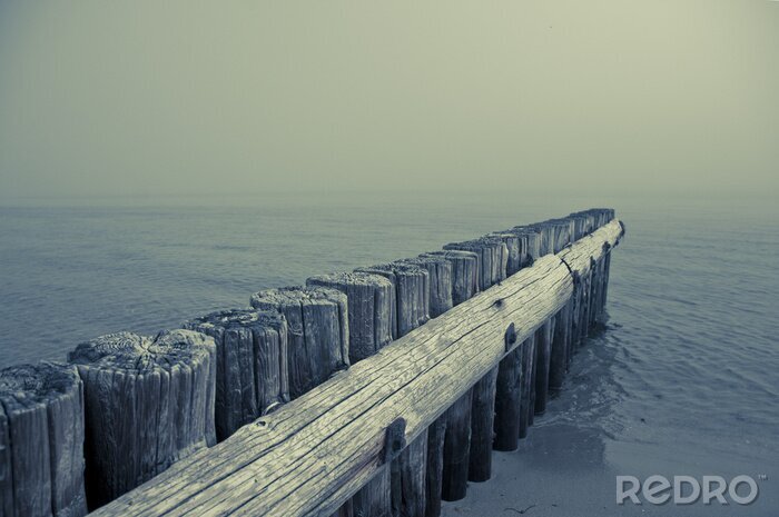 Poster  Brise-lames en bois bord de mer