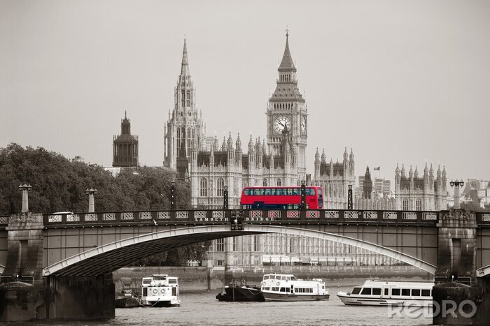 Poster  Bus rouge et Londres en gris