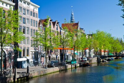 Canal à Amsterdam en été