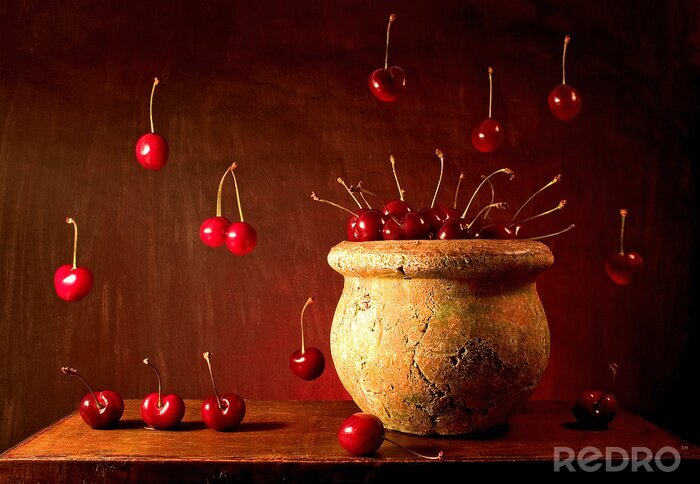 Poster  Cerises tombant dans un vase