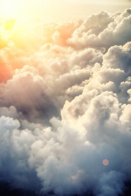 Ciel éclairé par le soleil