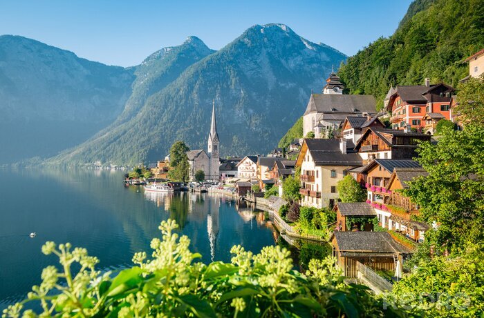Poster  Classic view of Hallstatt in summer, Austria