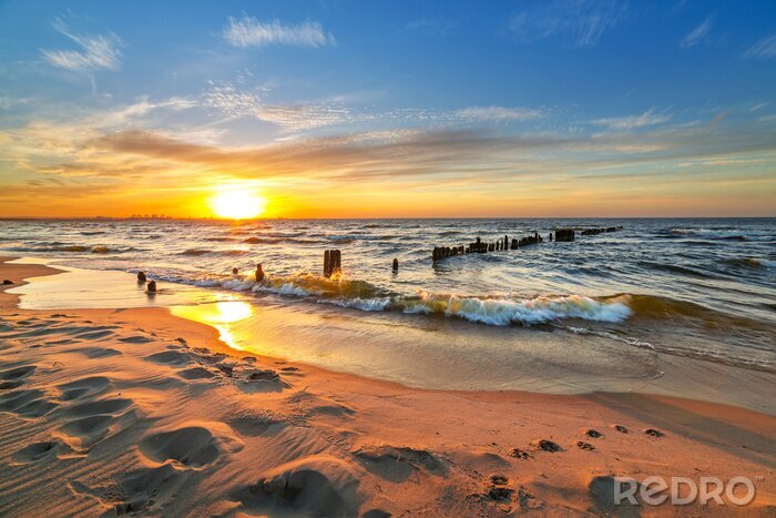 Poster  Coucher de soleil sur la plage de la mer Baltique en Pologne