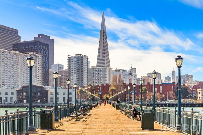 Poster  Downton San Francisco et la Pyramide Transamerica du Pier 7 en bois sur un jour brumeux