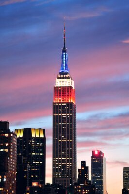 Empires State Building sur le ciel rose