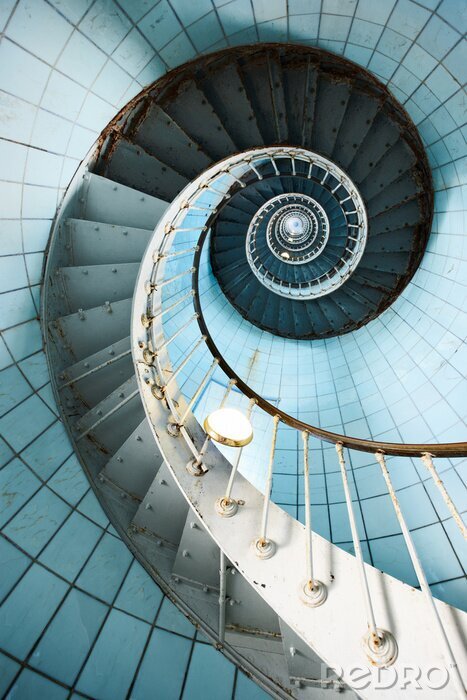 Poster  Escalier dans un bâtiment en verre