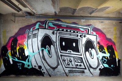 Graffiti sur un mur motif musique