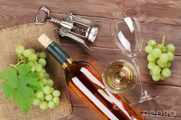 Poster  Grappe de raisin, vin blanc et tire-bouchon
