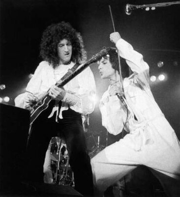 Poster  Image extraite du concert de Queen en 1976