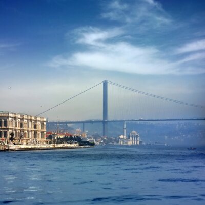 Istanbul et le pont du Bosphore
